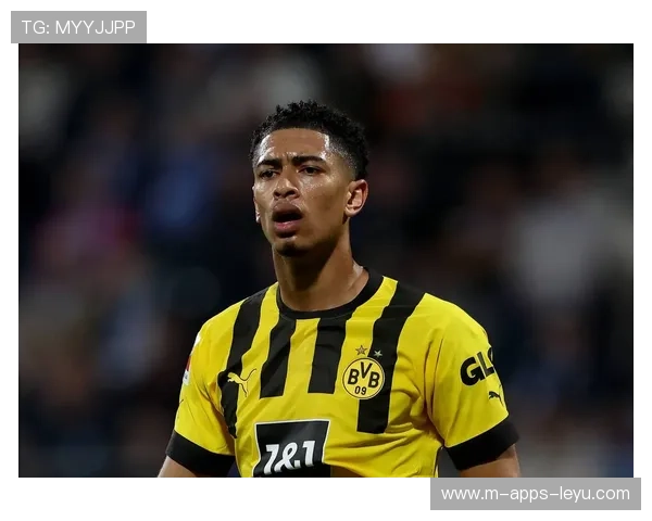 球员国际赛后绽放光彩：公共关系活动塑造明星形象的秘密武器